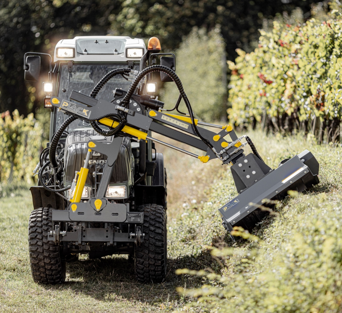  Universal equipment carriers 